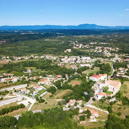 Tomazin By Interhome Pazin