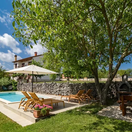 Tomazin By Interhome Pazin