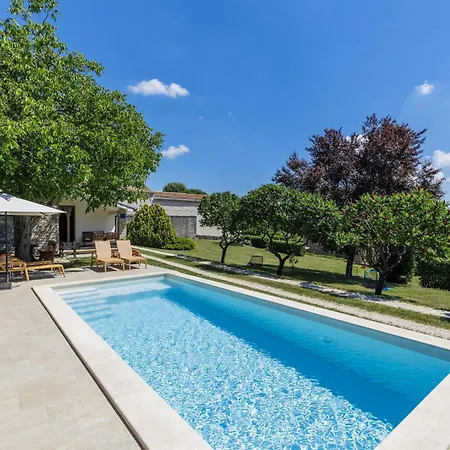 Tomazin By Interhome Vakantiehuis Pazin